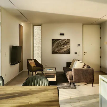 Salvatorehomes - Luxurious Dreamview Waterfront Apartment In Torri Del Benaco With Pool - Casa Azura - A 5 Star Luxury Collection At Lake Garda Exterior photo