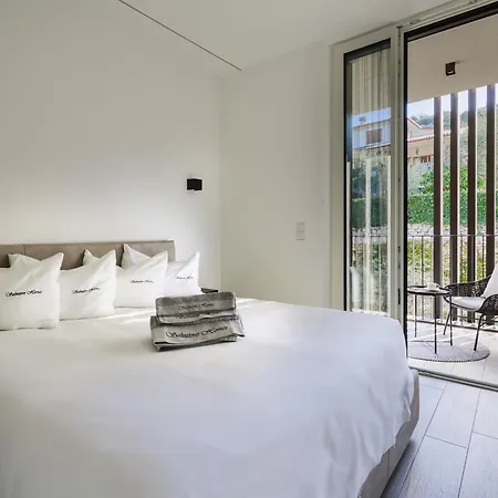 Salvatorehomes - Luxurious Dreamview Waterfront Apartment In Torri Del Benaco With Pool - Casa Azura - A 5 Star Luxury Collection At Lake Garda Exterior photo